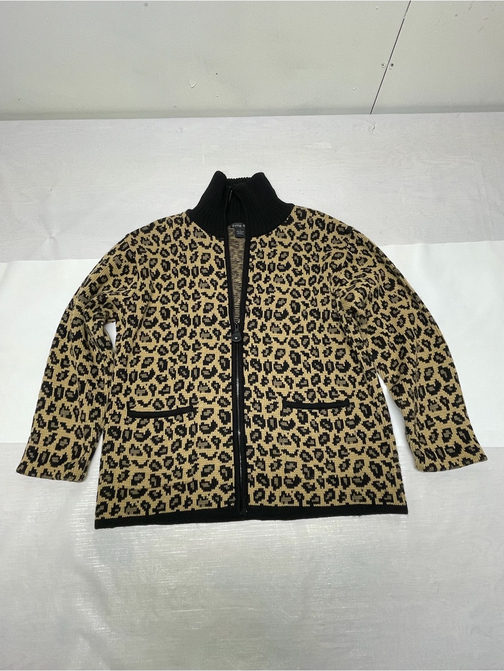Tally Ho Leopard-Print Zip Knit Jacket - Tan & Black Sz: Large